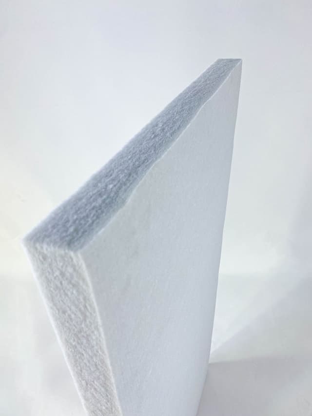 Bông ECO White cuộn E1025 (KT: 1.2m x 20m)